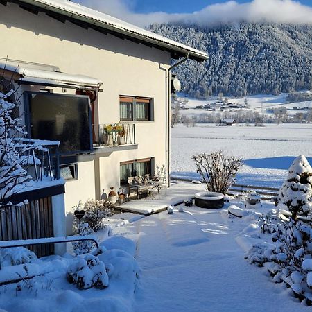 Apartment Bei Anna Schlitters Exterior photo
